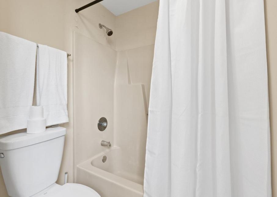 Bright And Cozy 1-Br Condo, Wifi Wilmington Exterior photo
